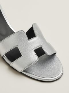HERMES エクストラ フラットサンダル シルバー 38 Oasis sandal | Hermès USA